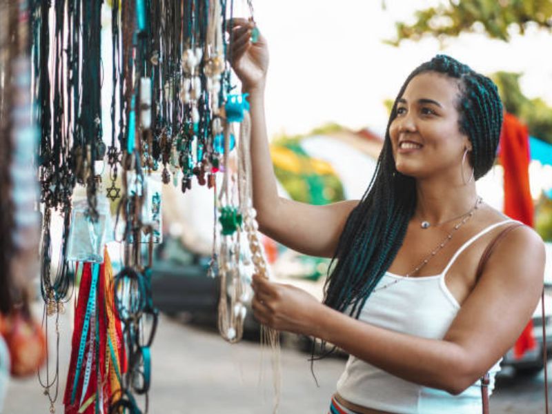 The Rise of the Handmade Jewellery Market: Trends, Growth & Why It’s Becoming a Global Favorite untitled design (27)